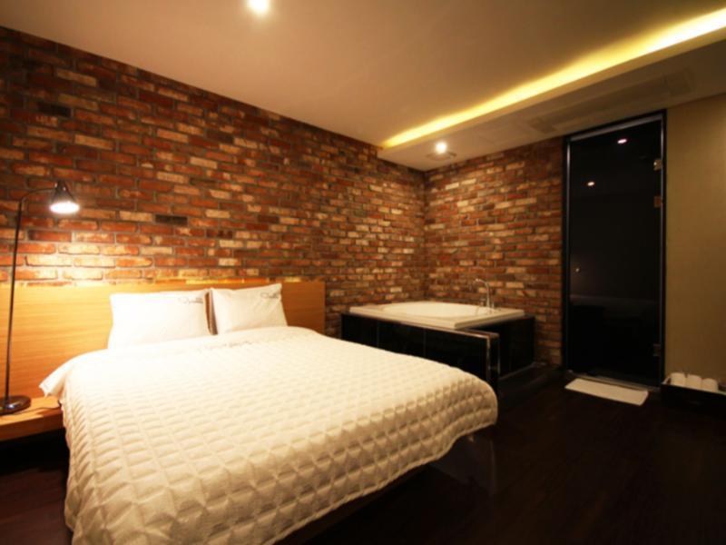 Comma Hotel Пусан Екстериор снимка