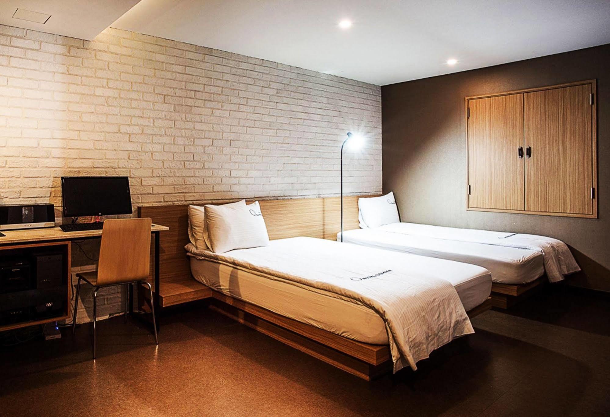 Comma Hotel Пусан Екстериор снимка