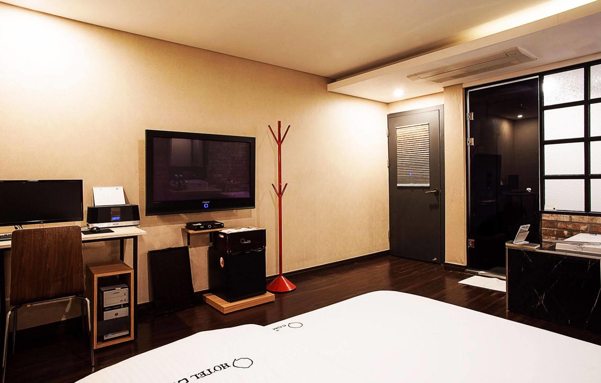 Comma Hotel Пусан Екстериор снимка